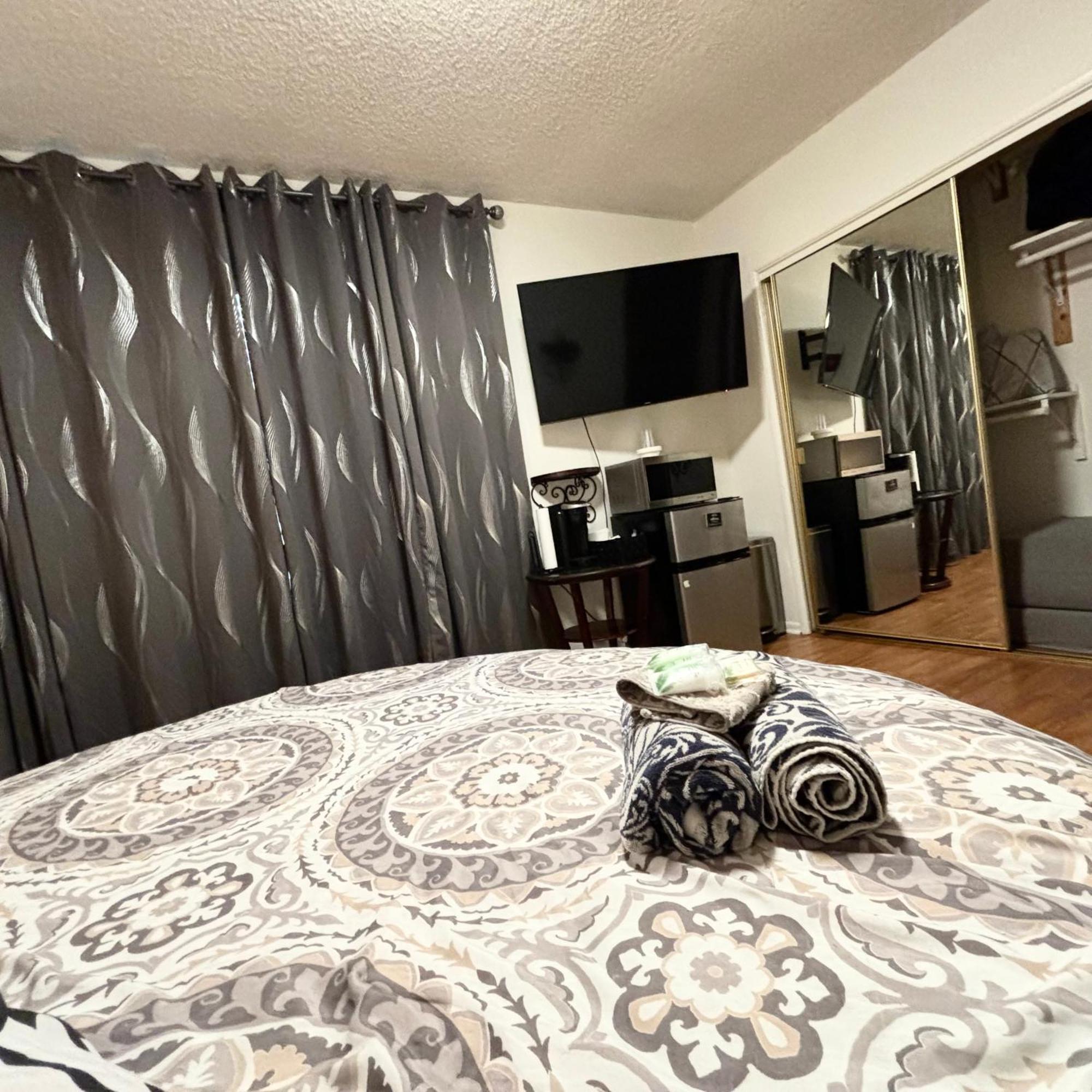 The Hathaway Suites 로스앤젤레스 외부 사진